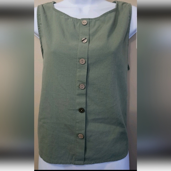 Unbranded Women's Size L Front Faux Button Sleeveless Green Pullover Top - Picture 1 of 3